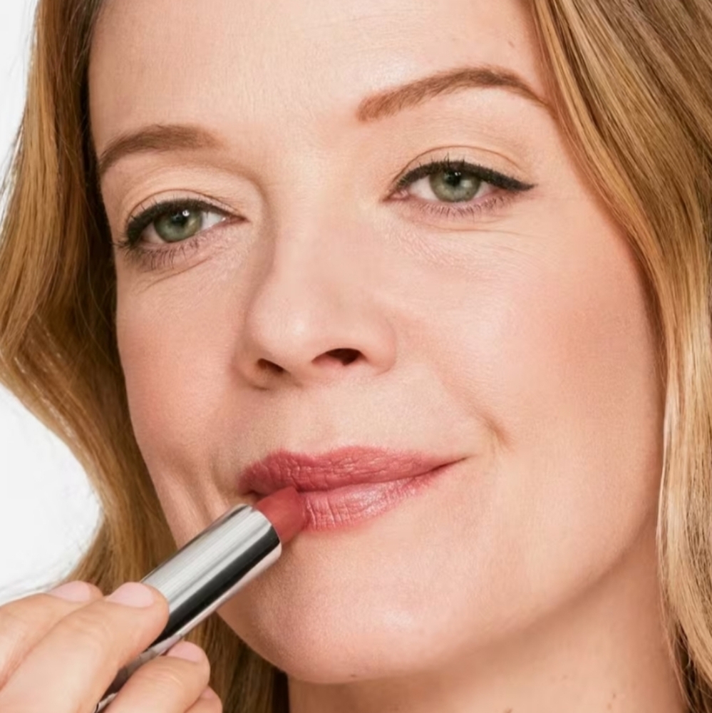 🌺Clinique Sugared Maple Dramatically Different Moisturizing Lipstick - Picture 3 of 6